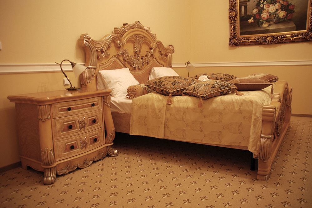 Hôtel Zamek Kamenny Dvur à Mostov Extérieur photo