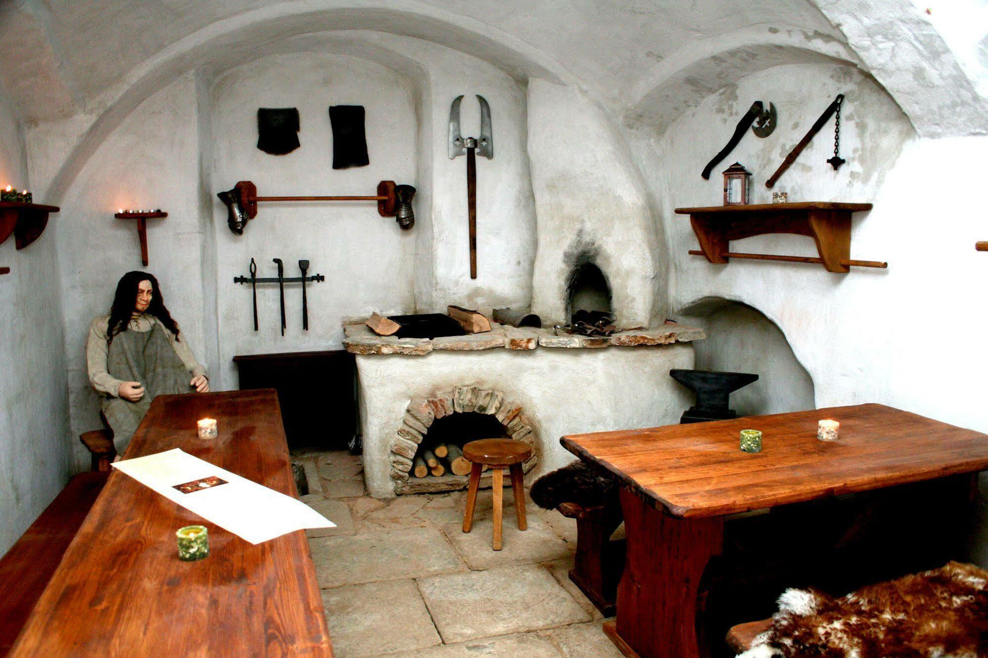 Hôtel Zamek Kamenny Dvur à Mostov Extérieur photo